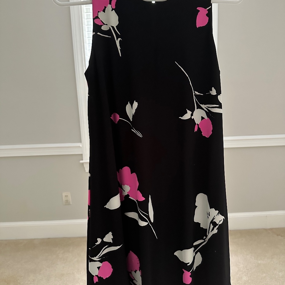 A-line sleeveless dress